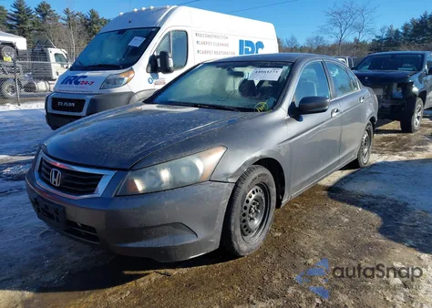 2010 Honda Accord 2.4 Lx z USA, uszkodzony, nr VIN 1HGCP2F31AA031826